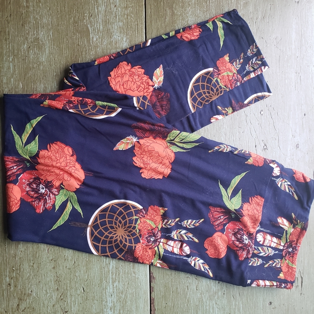 Dreamcatcher lularoe leggings
